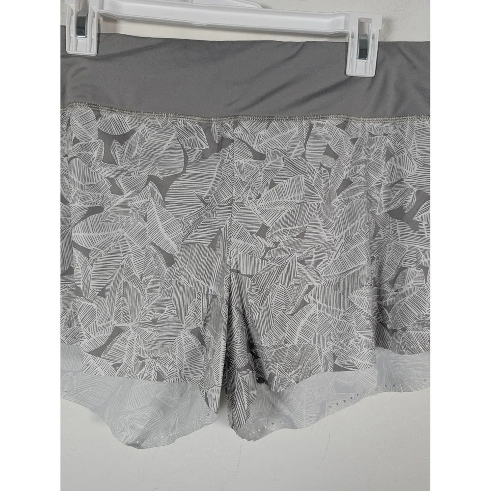Athleta Shorts Womens XL‎ Gray Leaf Print Lined Athletic Run Hiking Zip Pocket